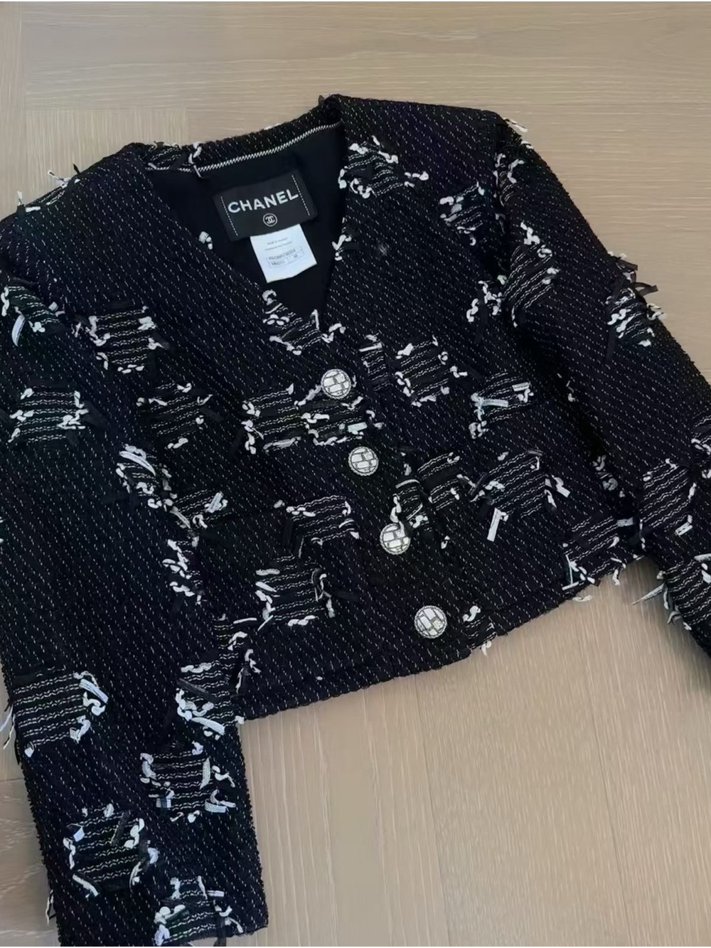 🚩steal CHANEL Black & White Tweed Cropped Blazer